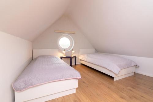 Apartment with Sea View image 10