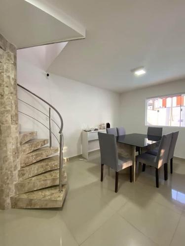 Casa com piscina em cabo frio in เอร์เมลิโน มาตารัซโซ