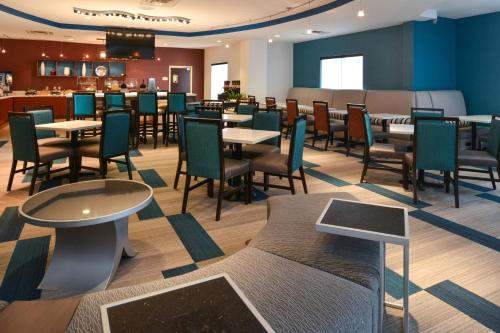 SpringHill Suites by Marriott Oklahoma City Airport - image 2