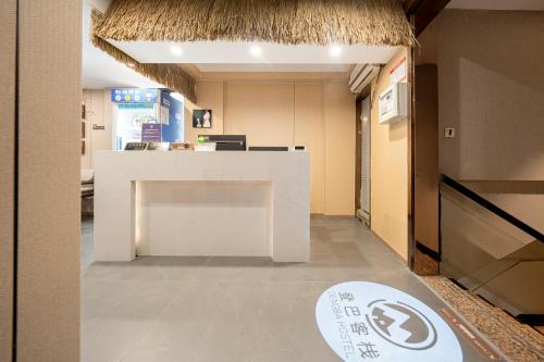 Lobby, Dengba Inn - Guilin Road Subway Station Branch near Everbright Convention & Exhibition Center