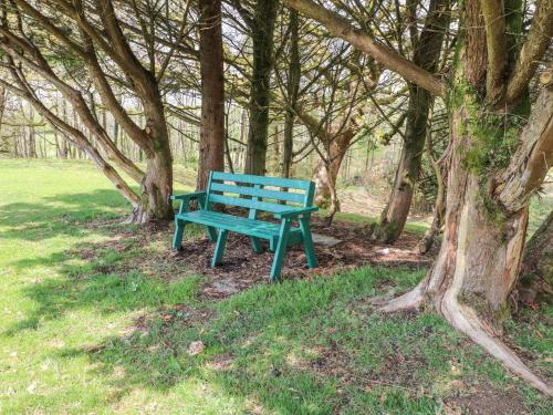 Garden Cottage - image 13