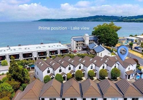 3BR with views, close to lake and town