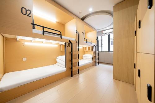 Dengba Inn - Guilin Road Subway Station Branch near Everbright Convention & Exhibition Center