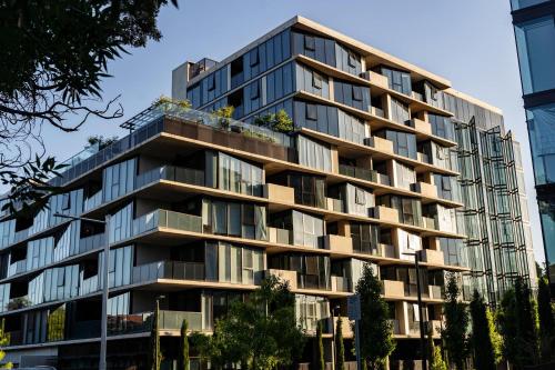 Modern 2 BR apartment in the heart of Canberra center in Majura