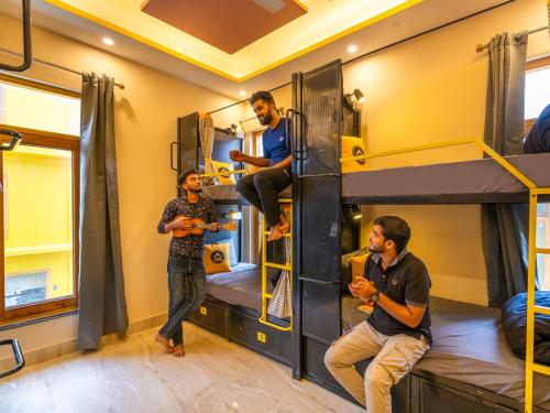 1 bunk bed