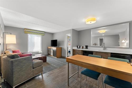 Hampton Inn & Suites Philadelphia/Newtown - 편의 시설/서비스