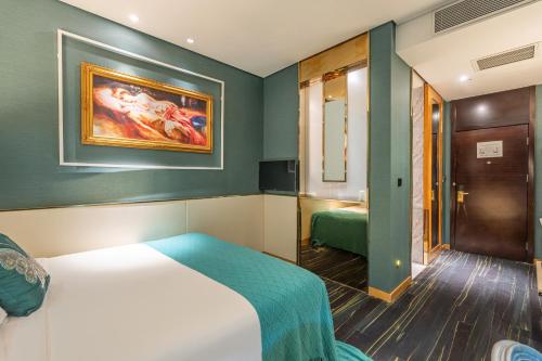 Boutique Hotel - Tap to explore photos