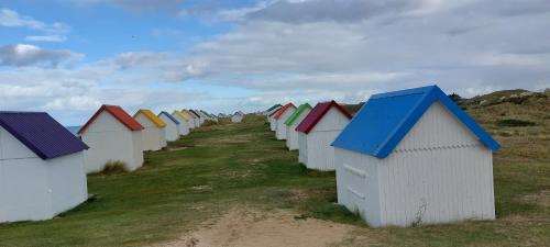 A környék, Maison dans la Manche in Tourville-sur-Sienne