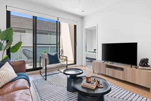 Urban Living at Its Best in 高菲爾