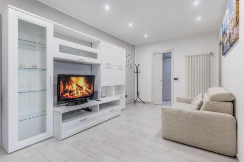 Modern 2 Bedroom Apt Cinecitta, Řím (fotografie 3)