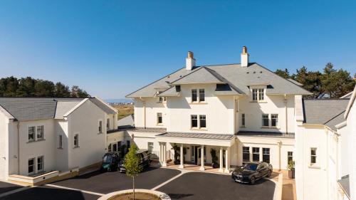 . Dunluce Lodge - Small Luxury Hotels of the World