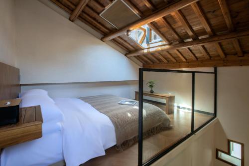 Budget Double Room image 4