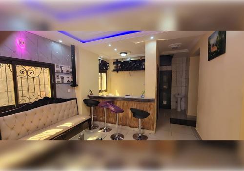 Bar/lounge, NEFAR PALACE HOTEL Plc in Bafoussam