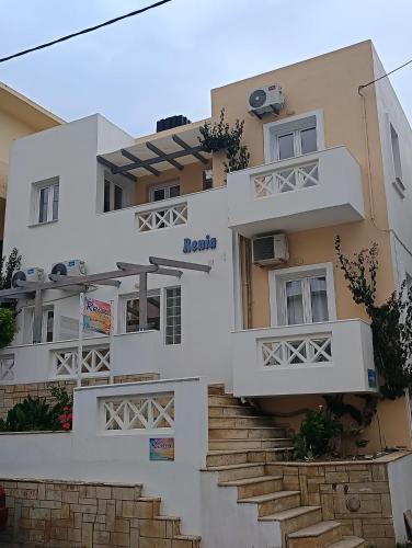 Renia Studios - Pool & Beach in 150m - Agia Pelagia, Agia Pelagia (foto 9)