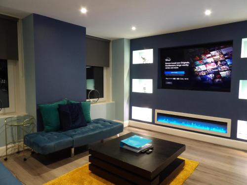 Montgomery LOVELY 3 BEDROOM APARTMENT WITH PRIVATE GARDEN IN EDINBURGH CITY CENTRE, Edinburgh (photo 3)