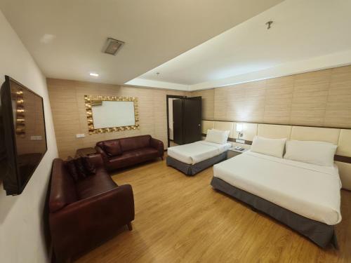 room detail thumbnail 1