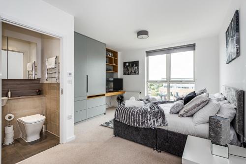 Chiswick Park 3 bed 3 bath West London - Parking, Londýn (fotografie 6)