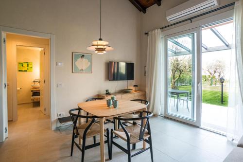 GuestHost - Two-room apt in Villa with pool!, Como (zdjęcie 6)