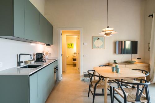 GuestHost - Two-room apt in Villa with pool!, Como (zdjęcie 7)
