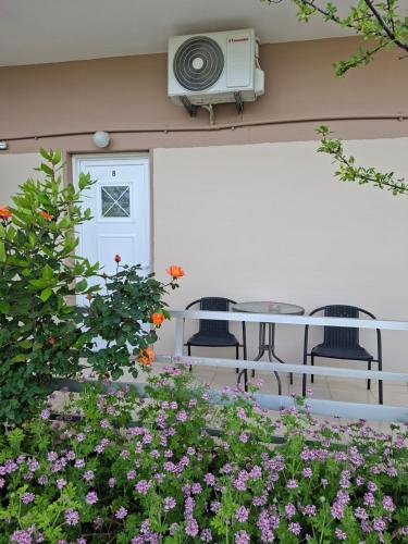 STUDIOS MONA in 아클라디온