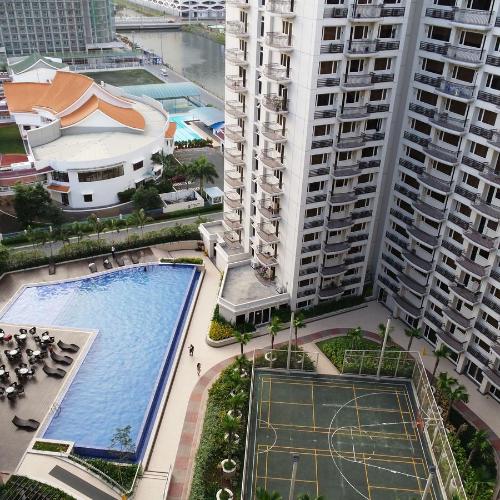 Solemare Parksuites Condominium - Condo R Us, Manila