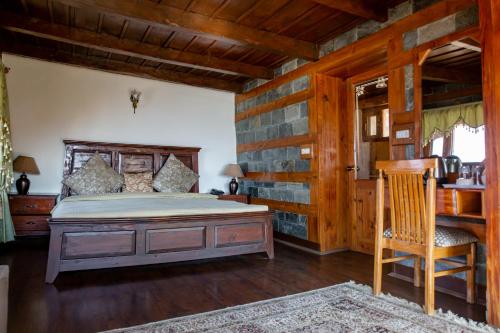 Himalyan Kothi Kais in Jana