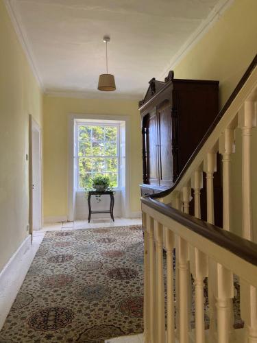 Kilmartin House - Georgian House on Private Estate and Farm in Woodstock Demesne