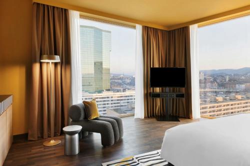 Renaissance Zurich Tower Hotel - image 13