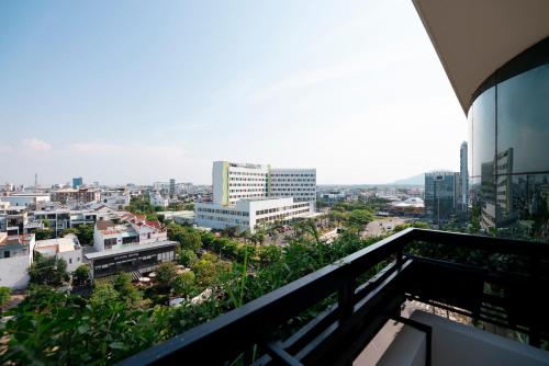 Hold Amanda Boutique Hotel near Benh Vien Mat
