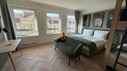 room detail thumbnail 0