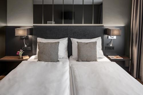 Hotel Düsseldorf Mitte - image 2