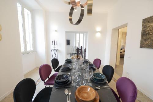 Splendor Eternal 3 BR Apartment in the City Center