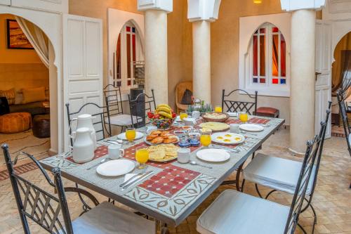 Five-Bedroom House image 3