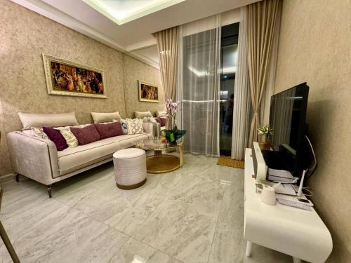 Stunning Luxury Alanya Apartment with Pool and Security