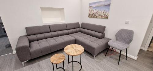 Modern Living apartment in 弗莫伊