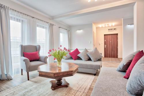 Family Apartment by Tyzenhauz, Cracovia