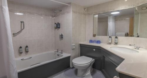 room detail thumbnail 2