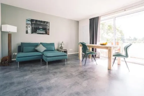 Vintage Apartment Schwetzingen - 2 Zimmer - Küche, Bad & Balkon in Schwetzingen, Deutschland