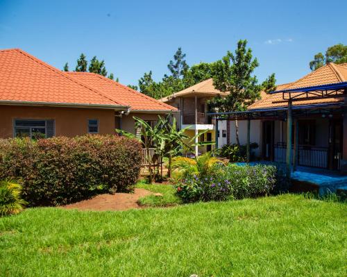 Buitenkant, Henotes B&B in Kamuli