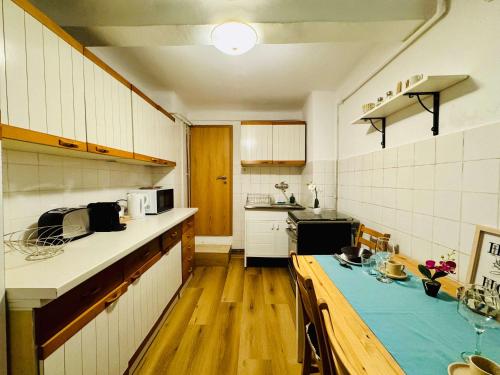 티미쇼아라 Joy City Stay Nemoianu 8D 4성급 싱글룸 로비