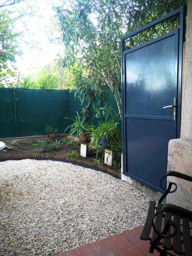Grand studio avec jardin a Saint-Aygulf in Frejus