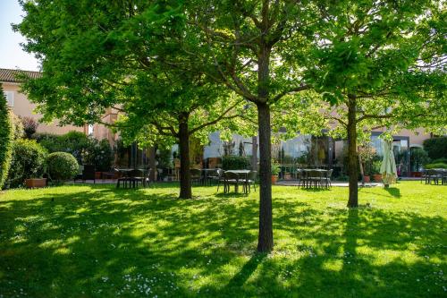 Le Colombaie Country Resort - image 12