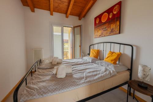 Dagi's Dolcevita Apartments - Tap to explore photos