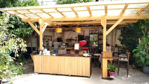 Tirana Backpacker Hostel - image 9