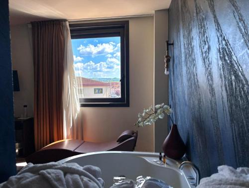Suite with Spa Access