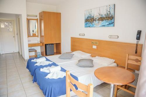 Cornelia Hotel Ayia Napa Center 4