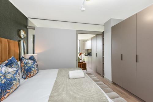 One Rosebank Apartments - image 3