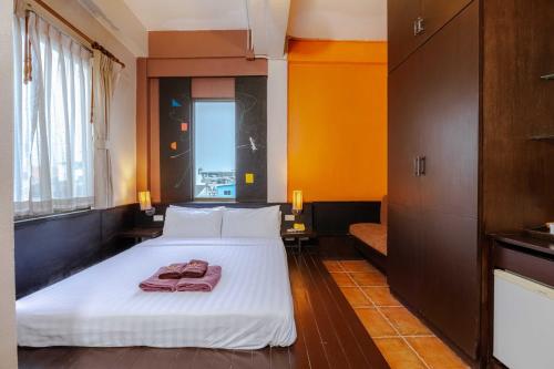 Dancenter Diamond House Khaosan in Bangkok