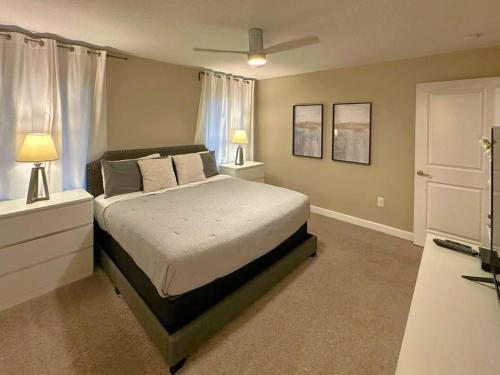 Charming 4BR with Private Heated Pool & BBQ Grill, Kissimmee (foto 8)