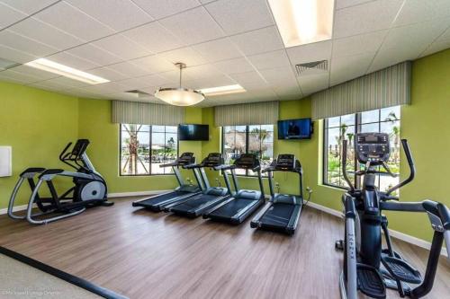 Charming 4BR with Private Heated Pool & BBQ Grill, Kissimmee (foto 6)